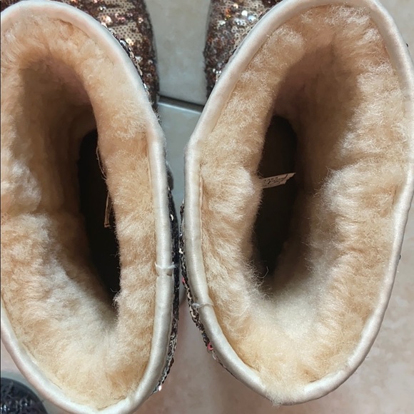 UGG Classic short cosmos sequin boots - Picture 5 of 6